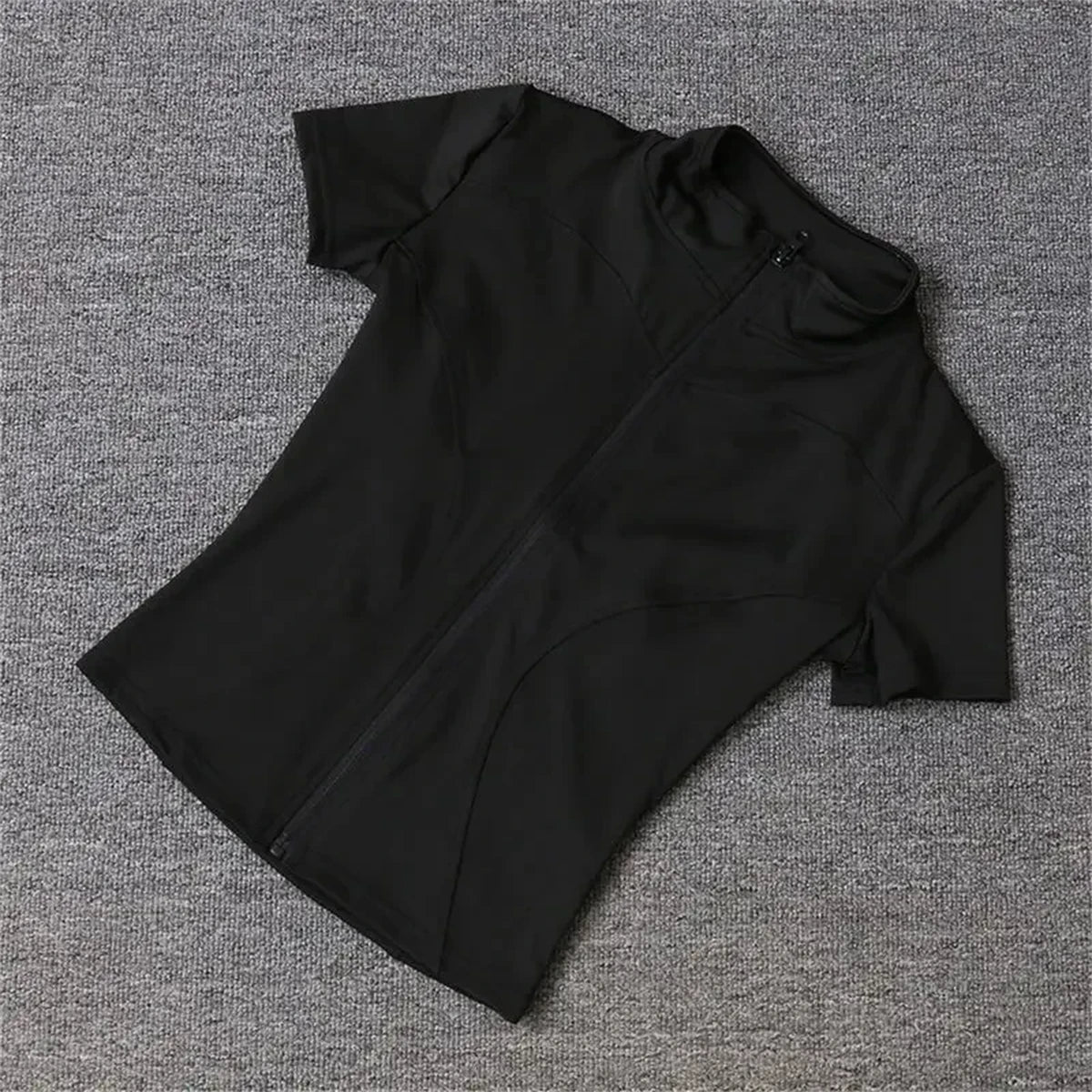 Top con Cierre Ajustado – Ropa de Vestir Estilo Urbano